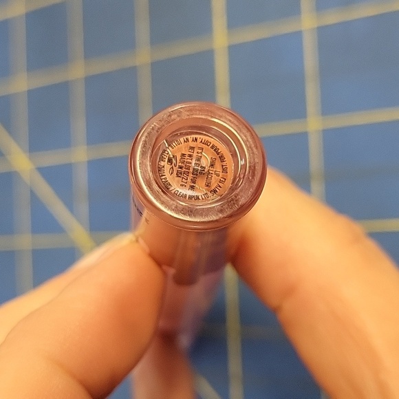 Kylie 616 "Its The Gloss For Me" Lip Gloss Kylie Jenner New - Picture 3 of 4